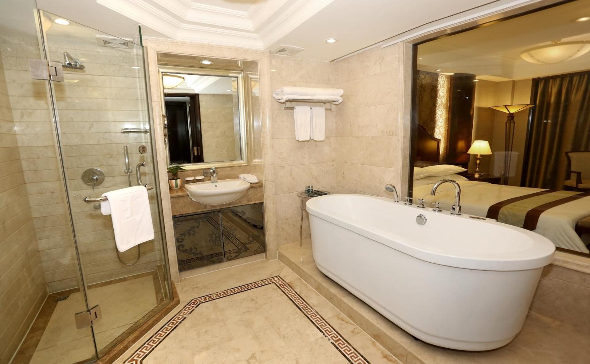 undefined Grand Palace Hotel 10