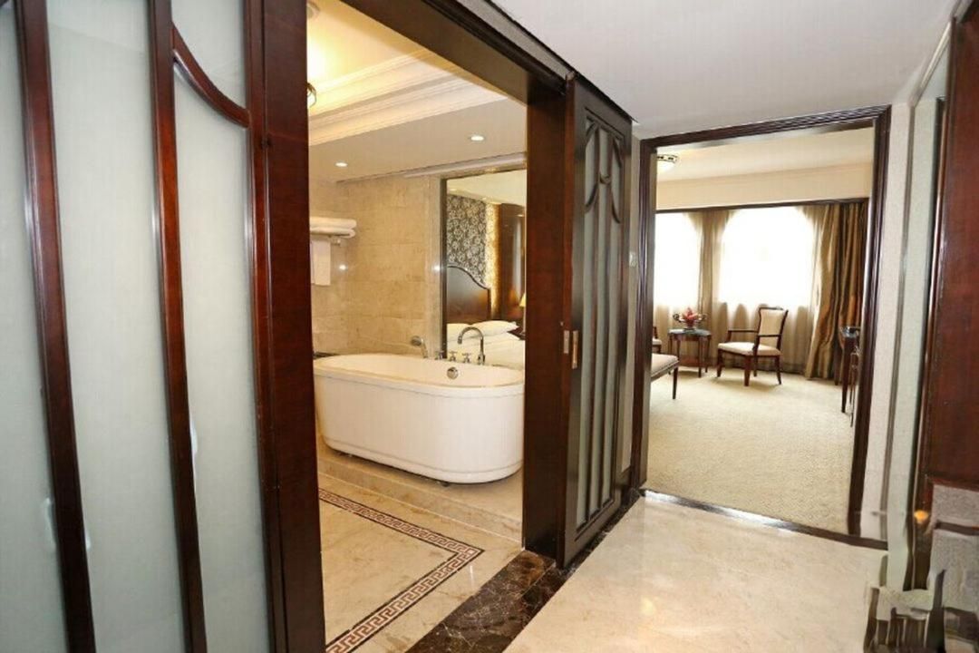 undefined Grand Palace Hotel 9