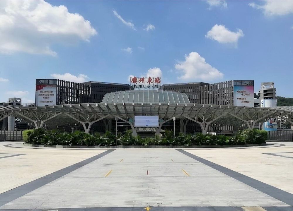 undefined Grand Palace Hotel 9