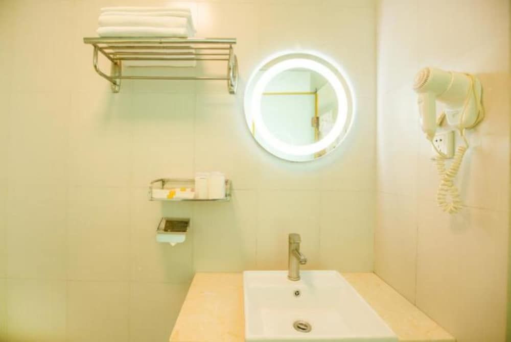 undefined Yimi Hotel Donghu Metro Station Branch 9