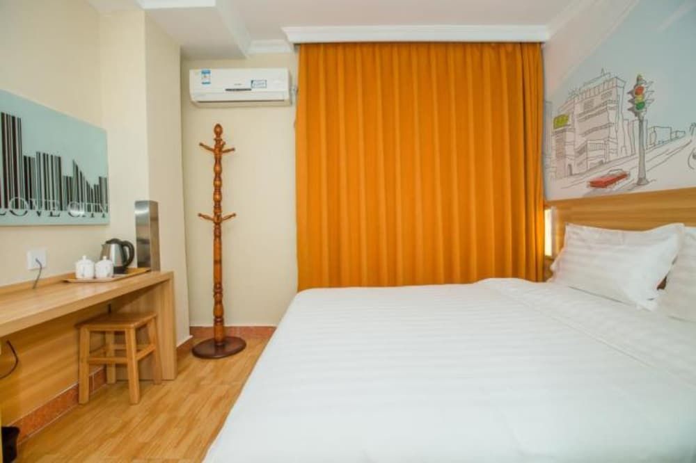 undefined Yimi Hotel Donghu Metro Station Branch