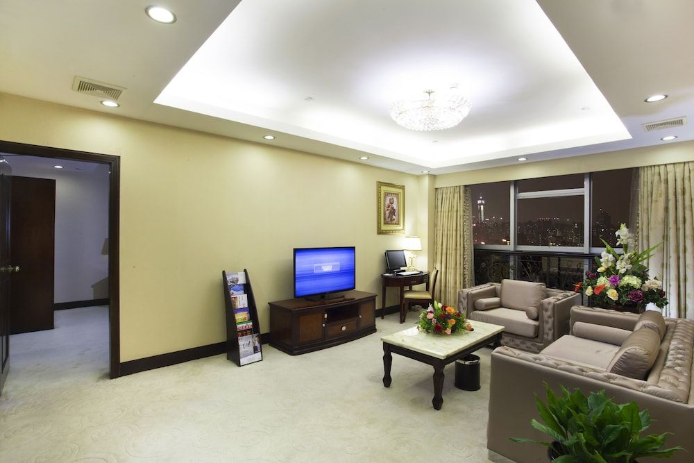 undefined Guangzhou Easttune Hotel 10