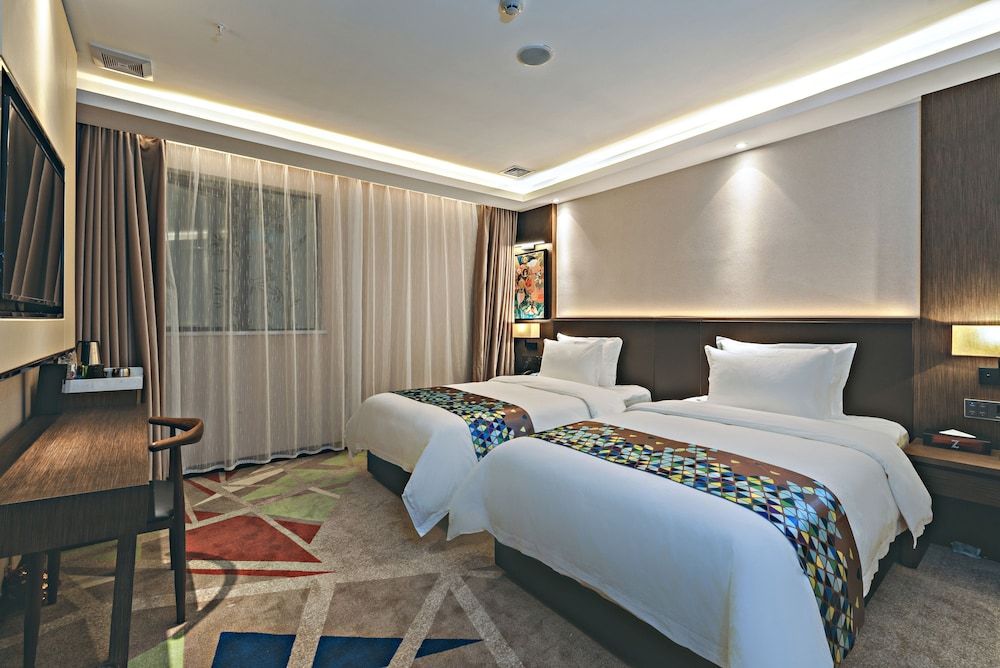 undefined Zmax Hotel 4