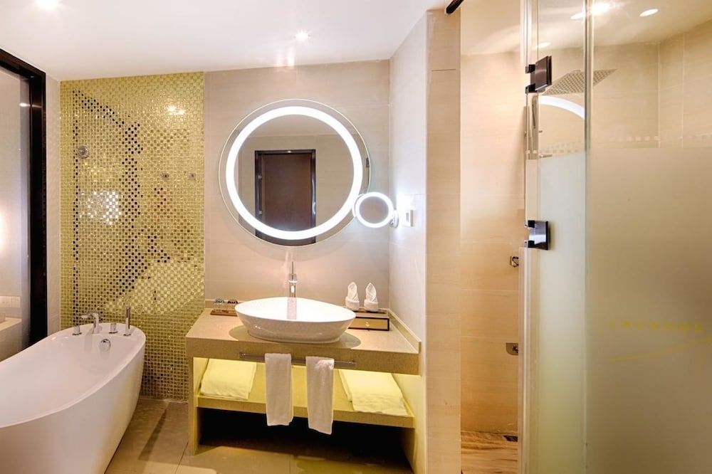 undefined Lavande Hotel 10