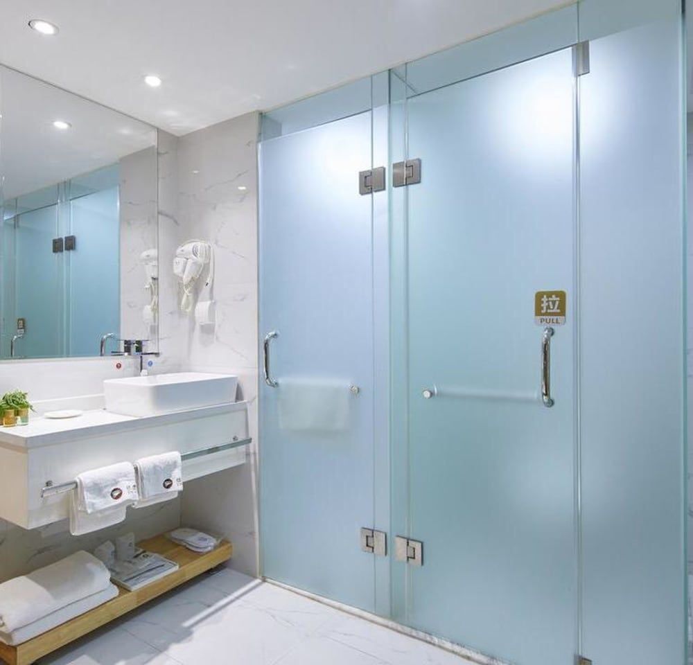 undefined Insail Hotels Airport Road Guangzhou 10