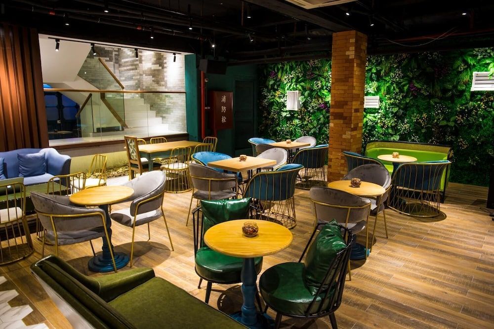 undefined Yuguo Hotel 8