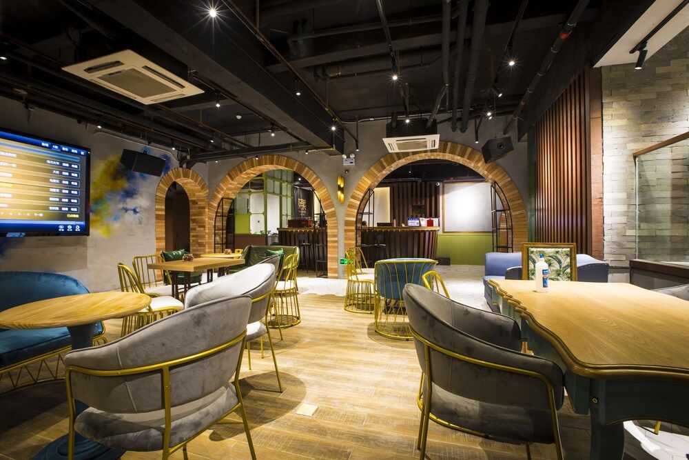 undefined Yuguo Hotel 9