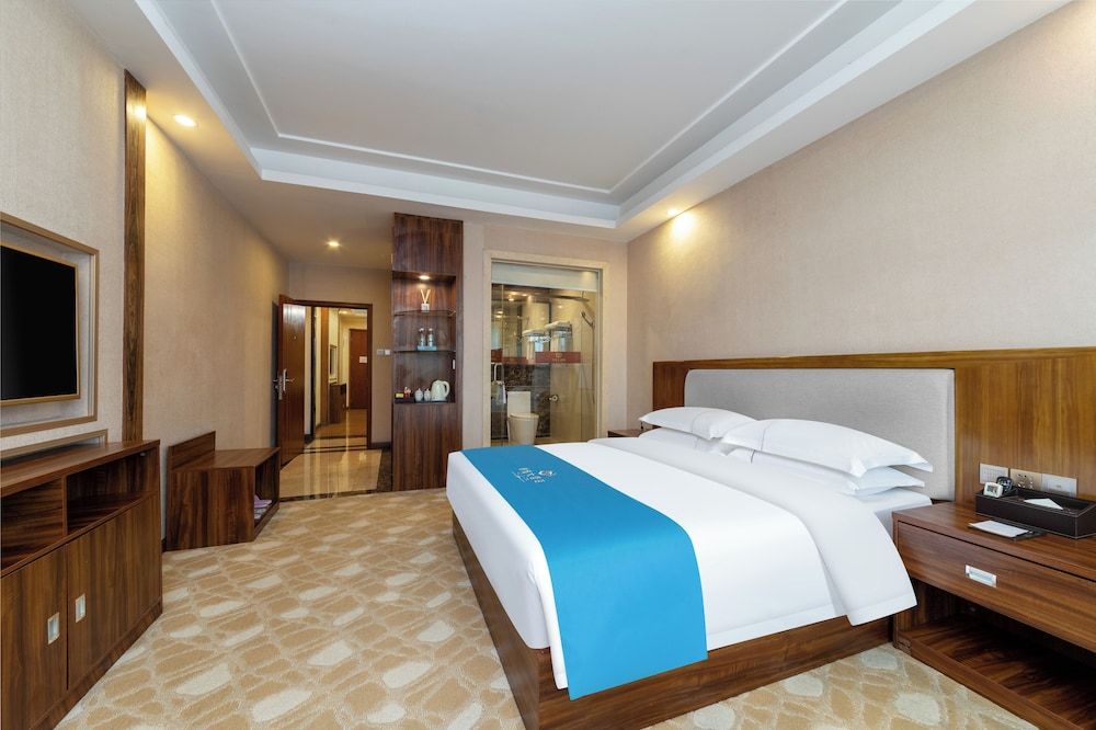 undefined Guangzhou Helong Hotel 9