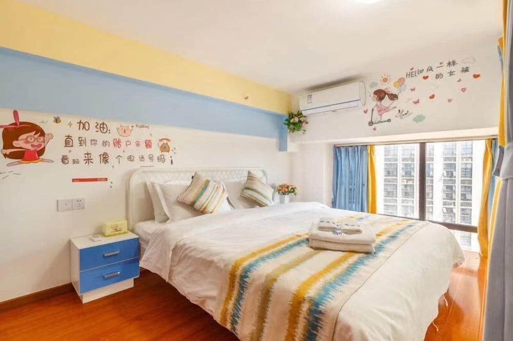 Loft, Multiple Beds