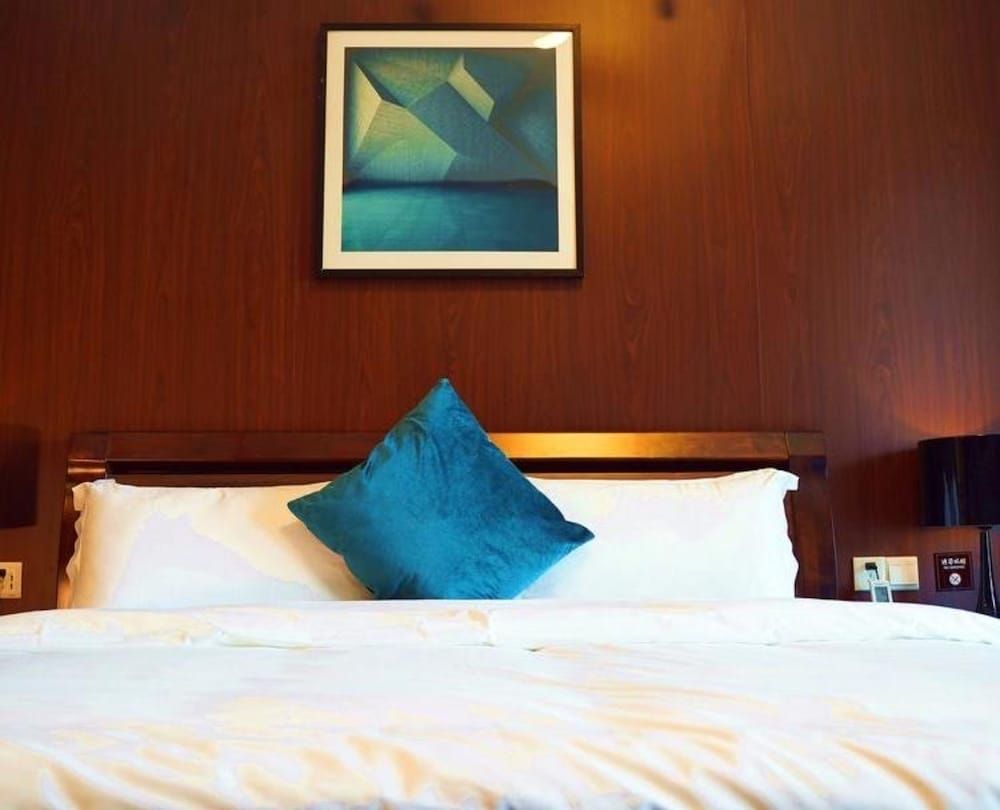 undefined V-hotel Boutique Hotel 3
