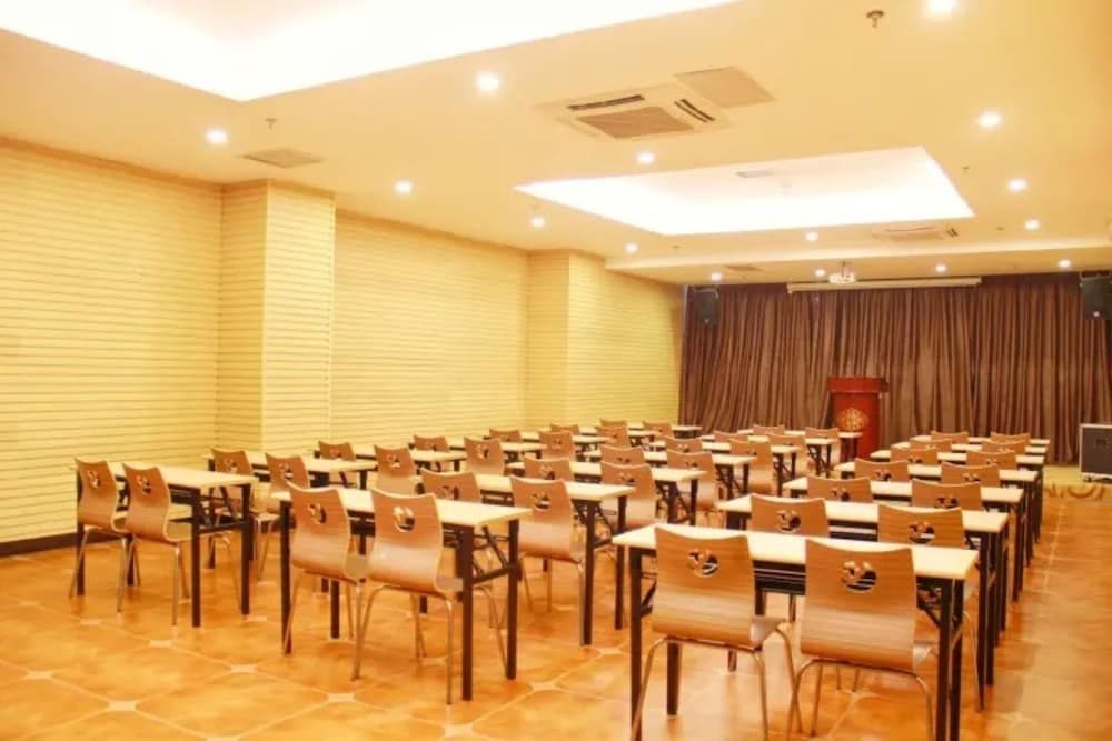 undefined Wenxin Hotel Chigang 2