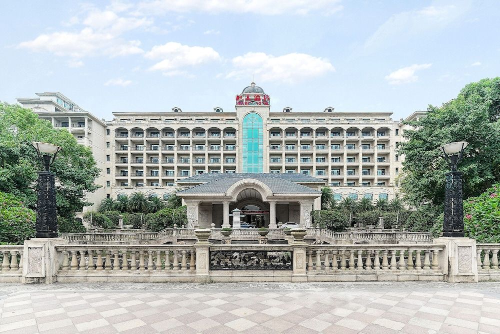 undefined Guangzhou Evergrande Hotel 7