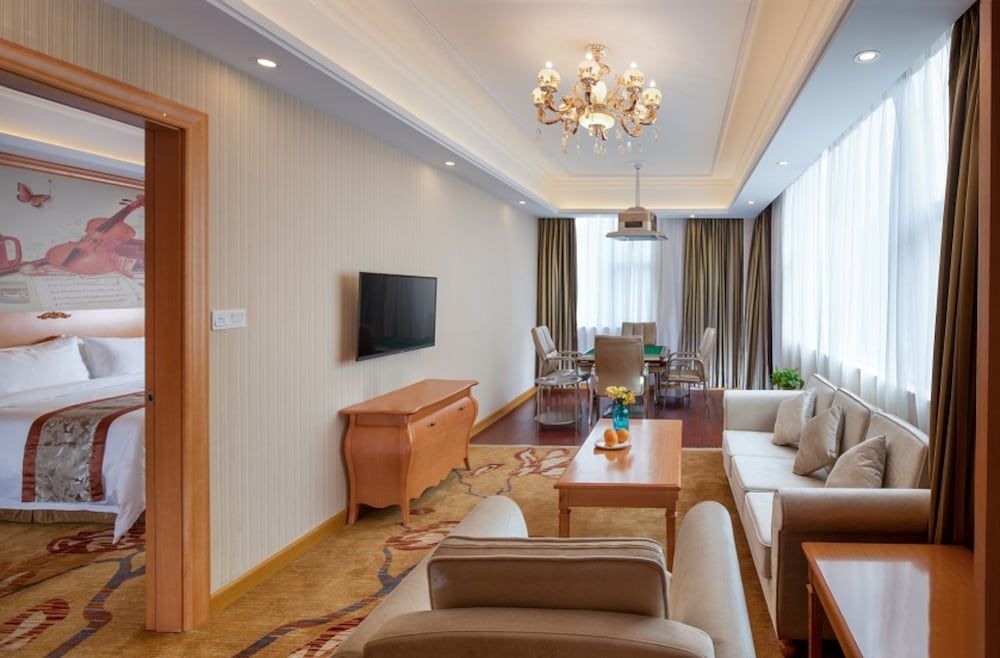 undefined Vienna Hotel - Guangzhou Airport Highway Pingsha Branch 8