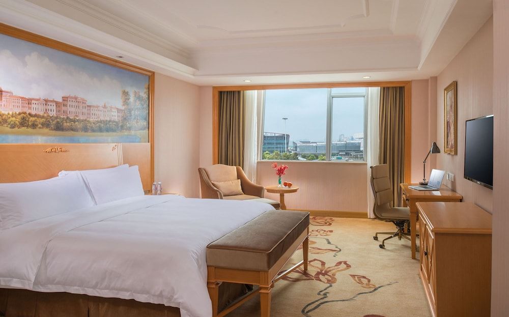 undefined Vienna Hotel - Guangzhou Airport Highway Pingsha Branch 4