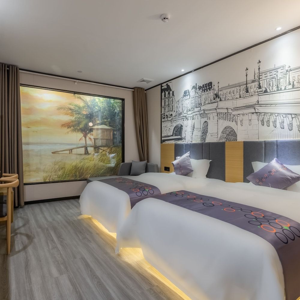 Twin Room, No Windows