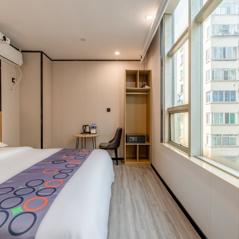 Yimi Hotel Wuyang New Town Signature Room