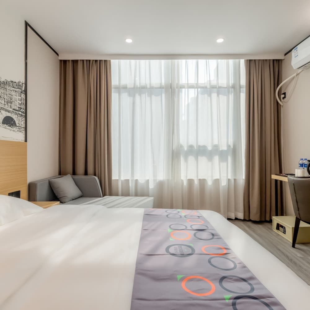 Yimi Hotel Wuyang New Town Business Double Room 3