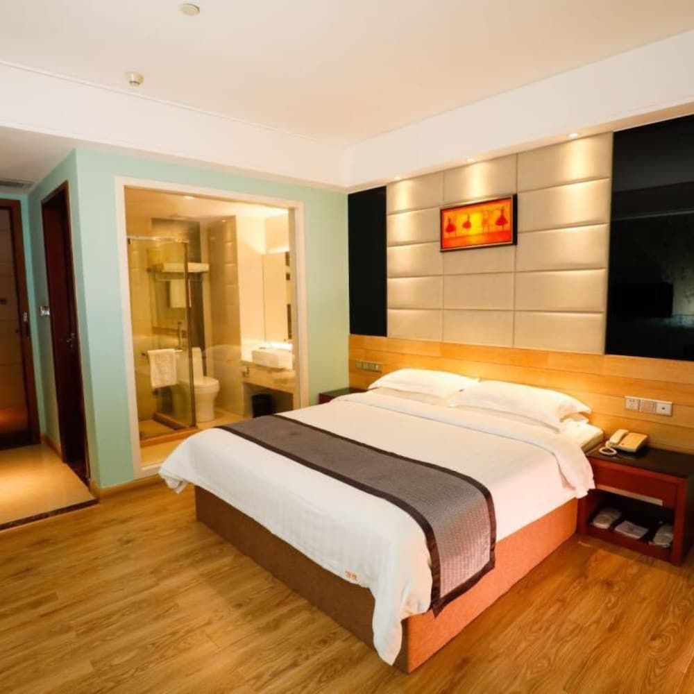 undefined Guangzhou Superior Hotel 4