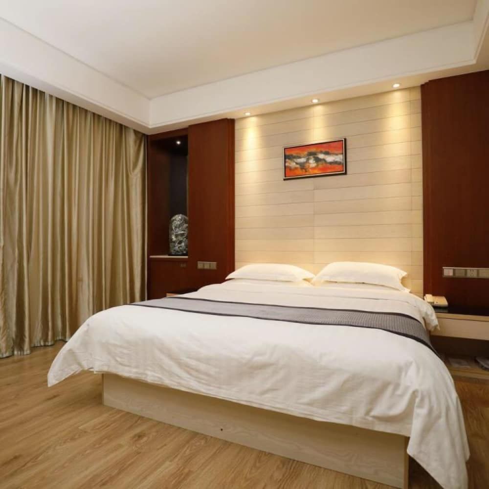 undefined Guangzhou Superior Hotel