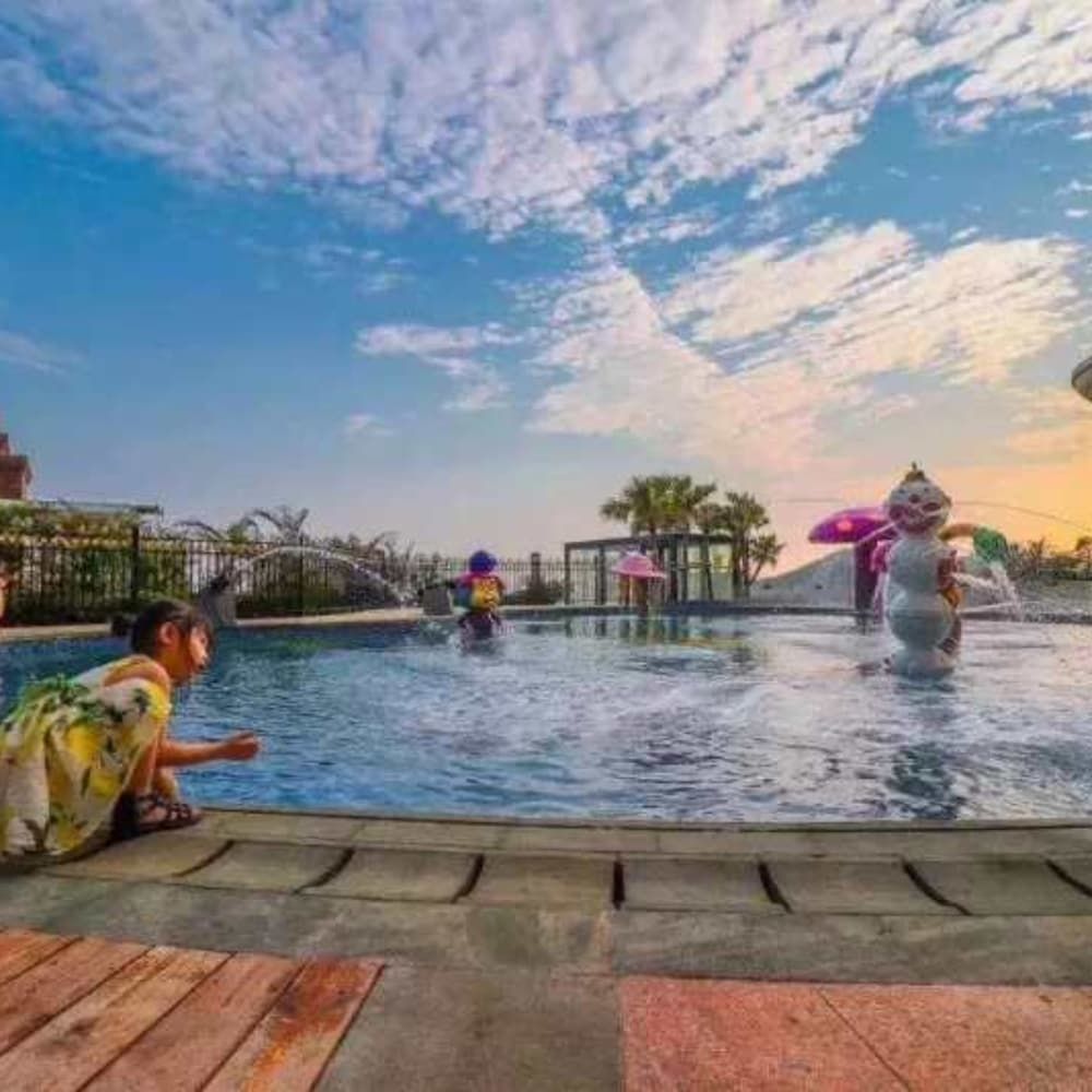 Children's Play Area