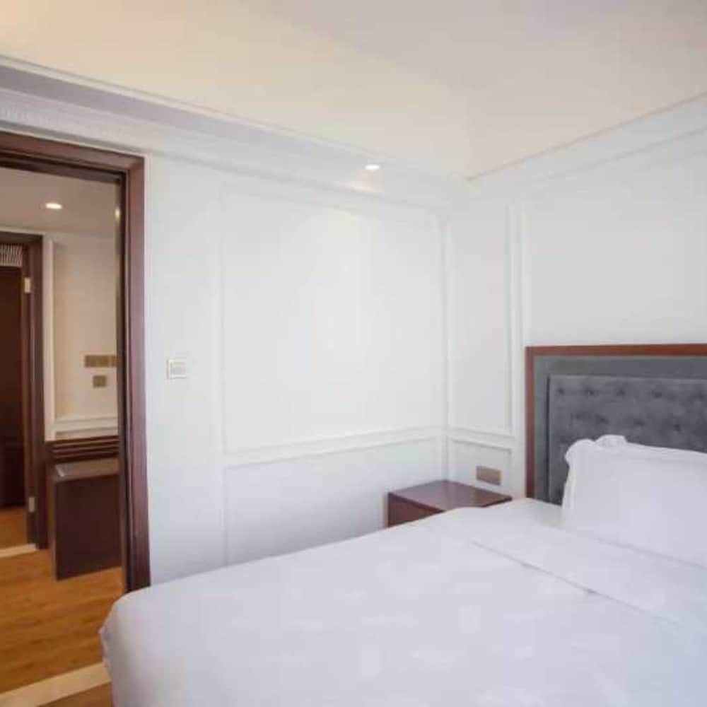 undefined Hai Quan Wan Hotel