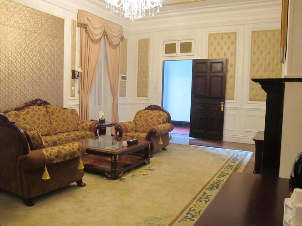 Guangzhou Yuehai Hotel Deluxe Suite 5