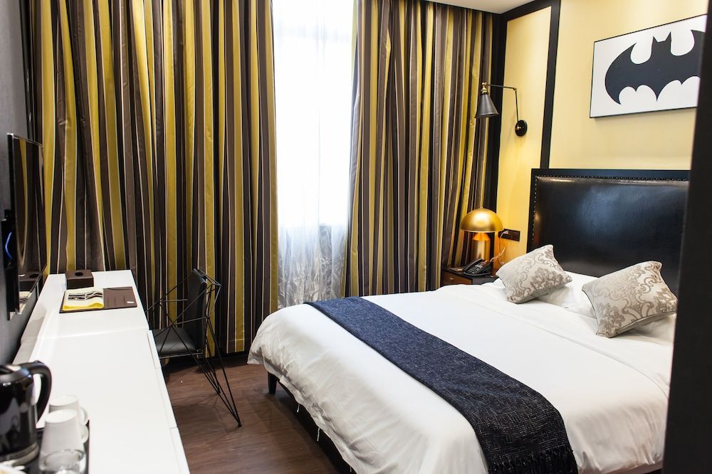 undefined Ai Luo Si 4