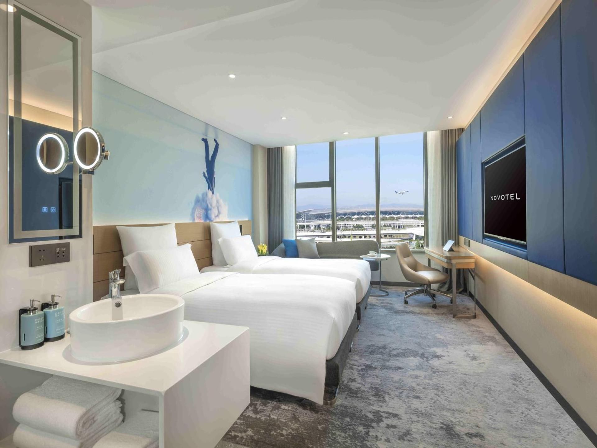 Standard Room with 2 Single Beds