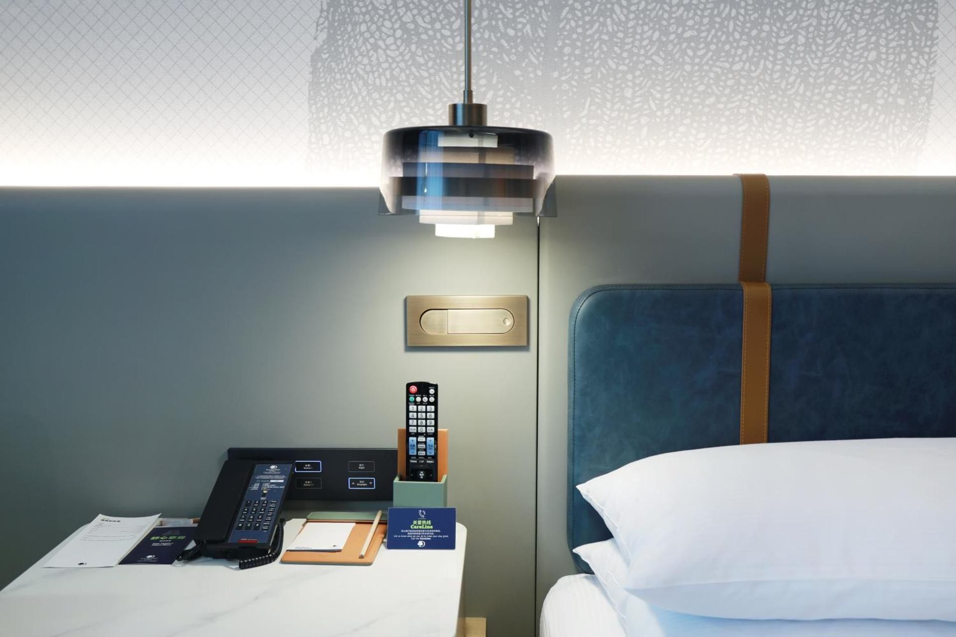 King Accessible Room 