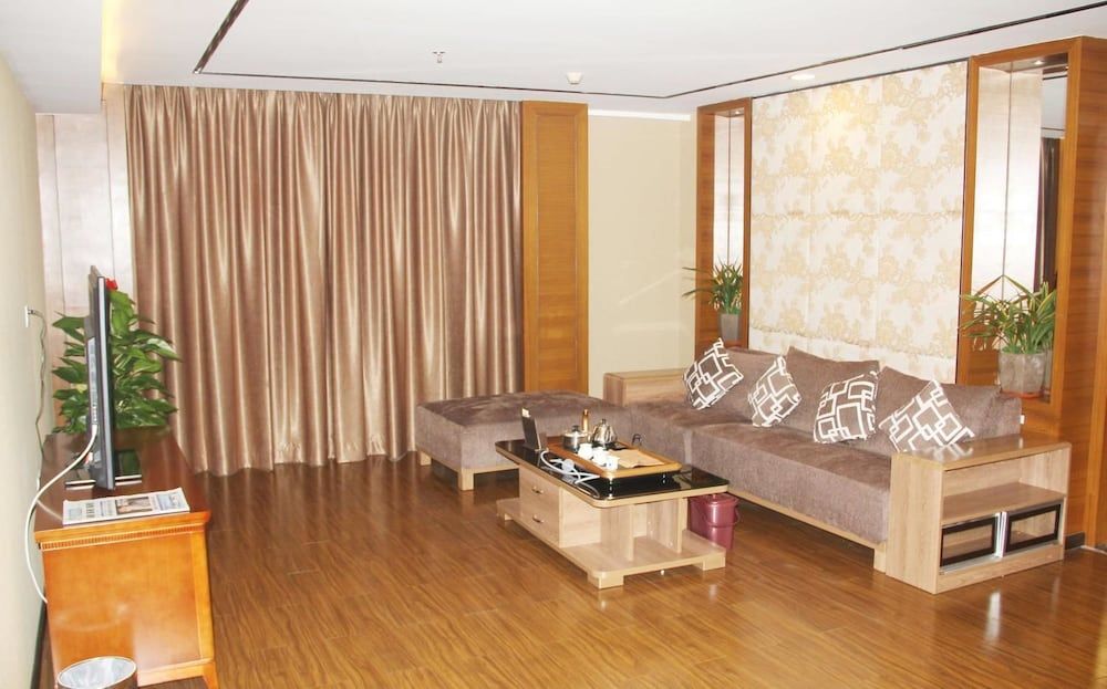 undefined Hong Yuan Hotel 2