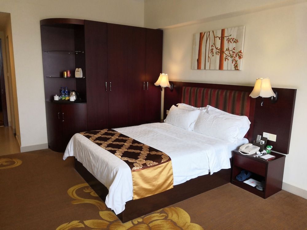 undefined Hong Yuan Hotel 9