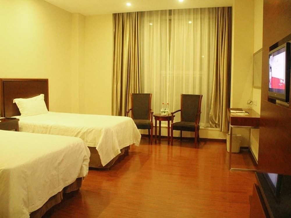 undefined GreenTree Inn Guangzhou Baiyun Avenue Yongping Hotel 4