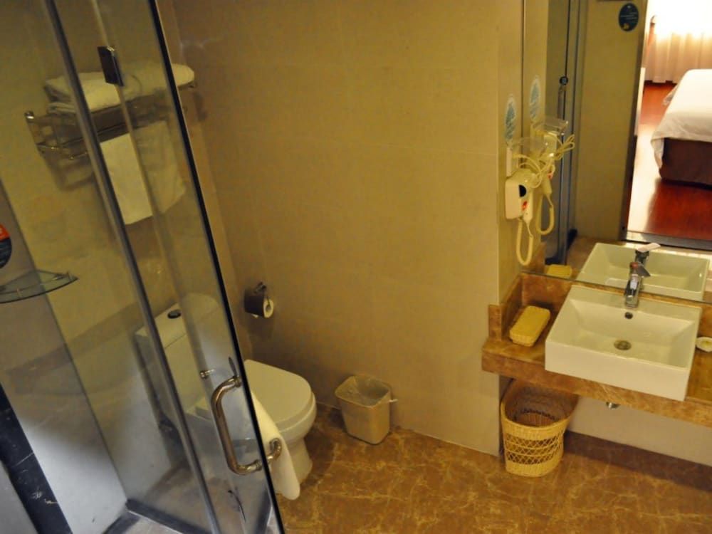 undefined GreenTree Inn Guangzhou Baiyun Avenue Yongping Hotel 8