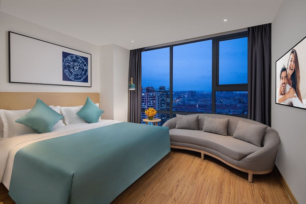 Room, 2 Bedrooms