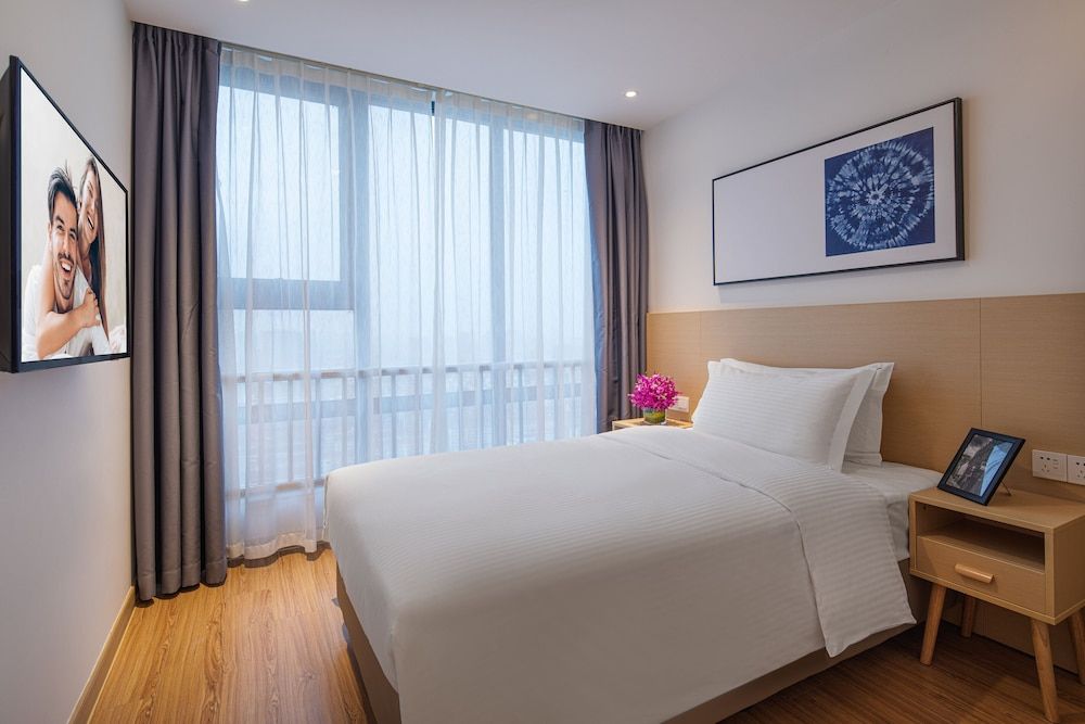 Room, 2 Bedrooms