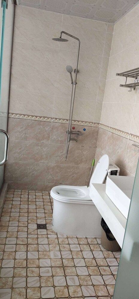 Jingheyuan Mianzhu Standard Twin Room 3