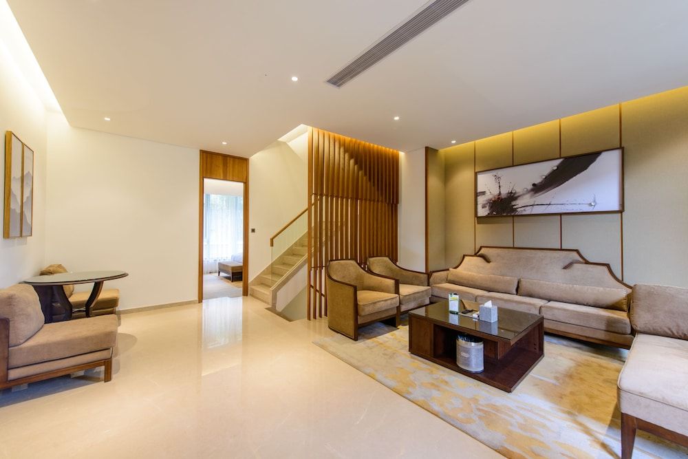 Villa B