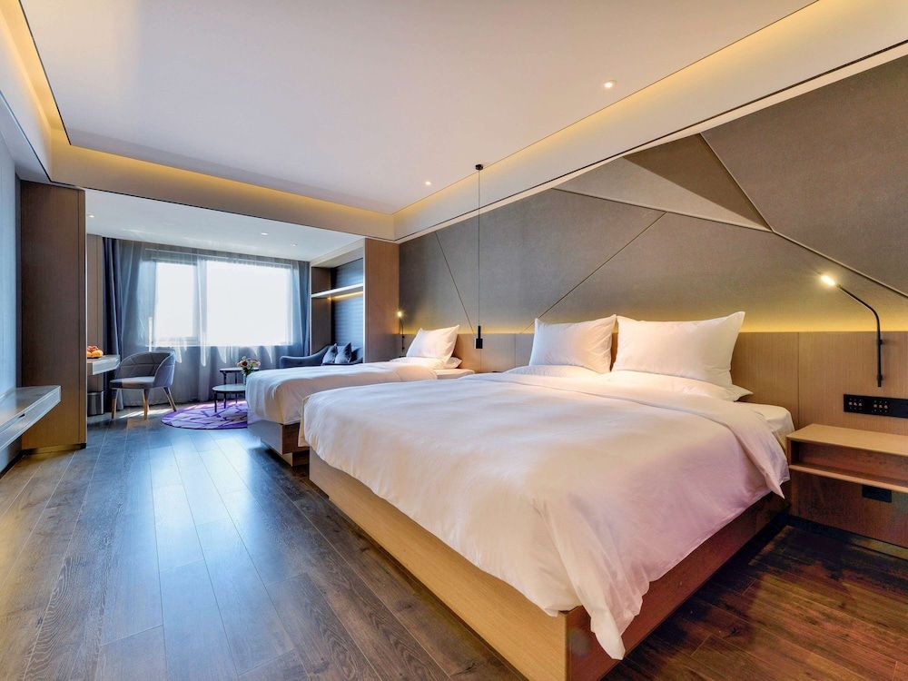 Family Room, 2 Double Beds (Classic)