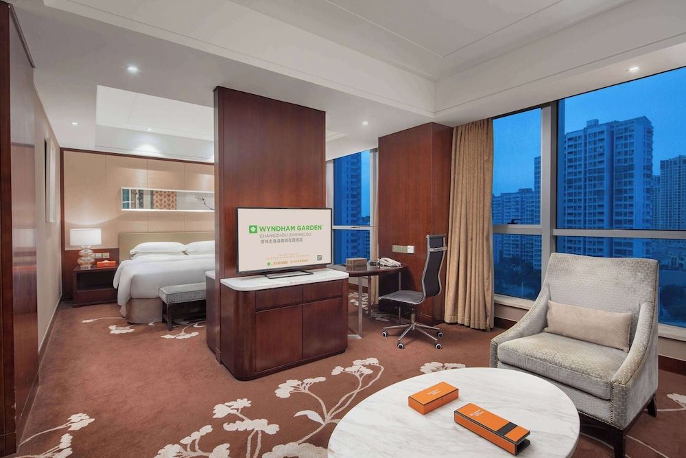 Presidential Suite, 1 King Bed, Non Smoking