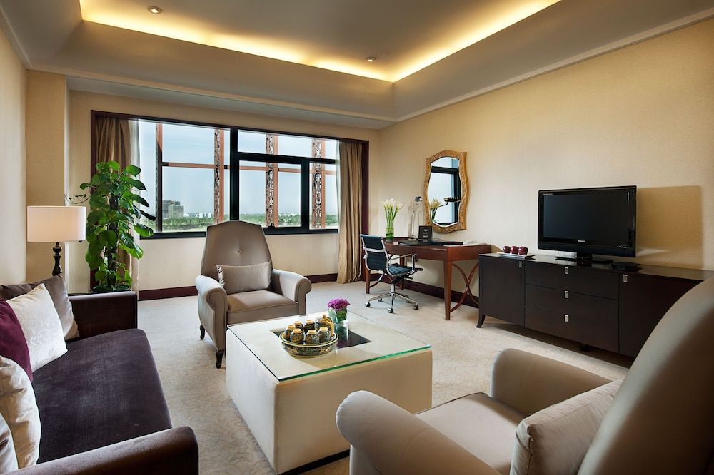 Executive Suite