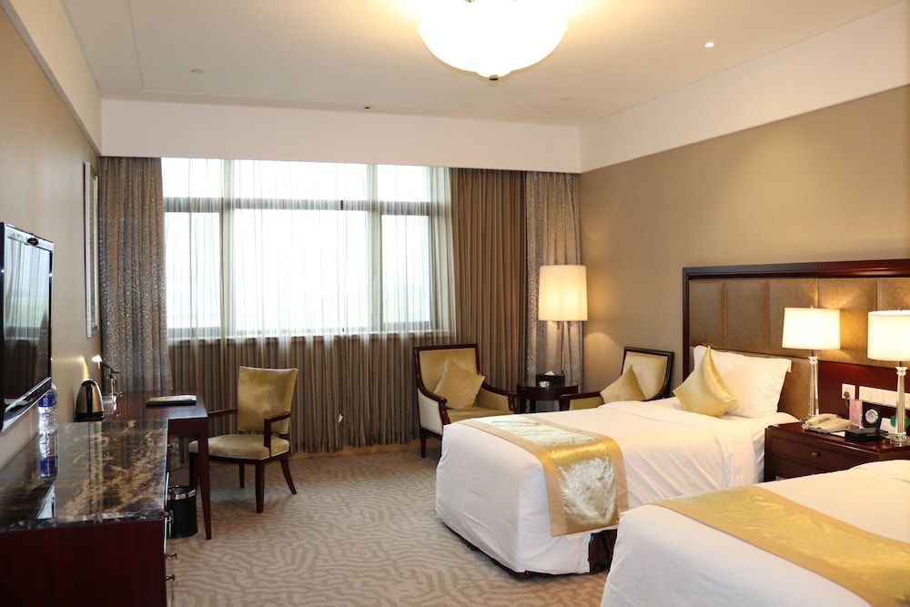 Deluxe Twin Room with Lake View
