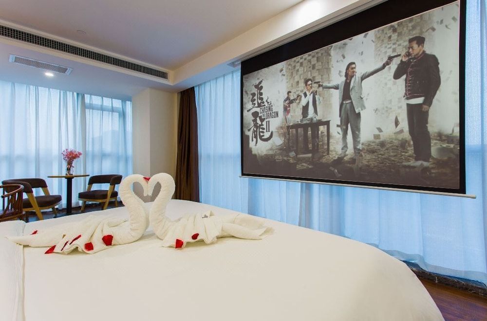 Luxury Double Room, City View