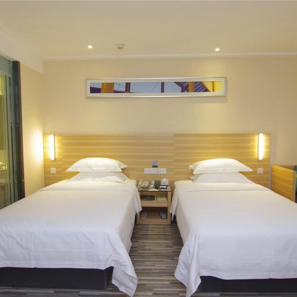 Poltton International Apartment Luohe Deluxe Twin Room 2