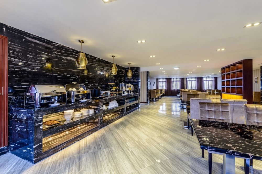 undefined Shidu Purple Yuet Hotel