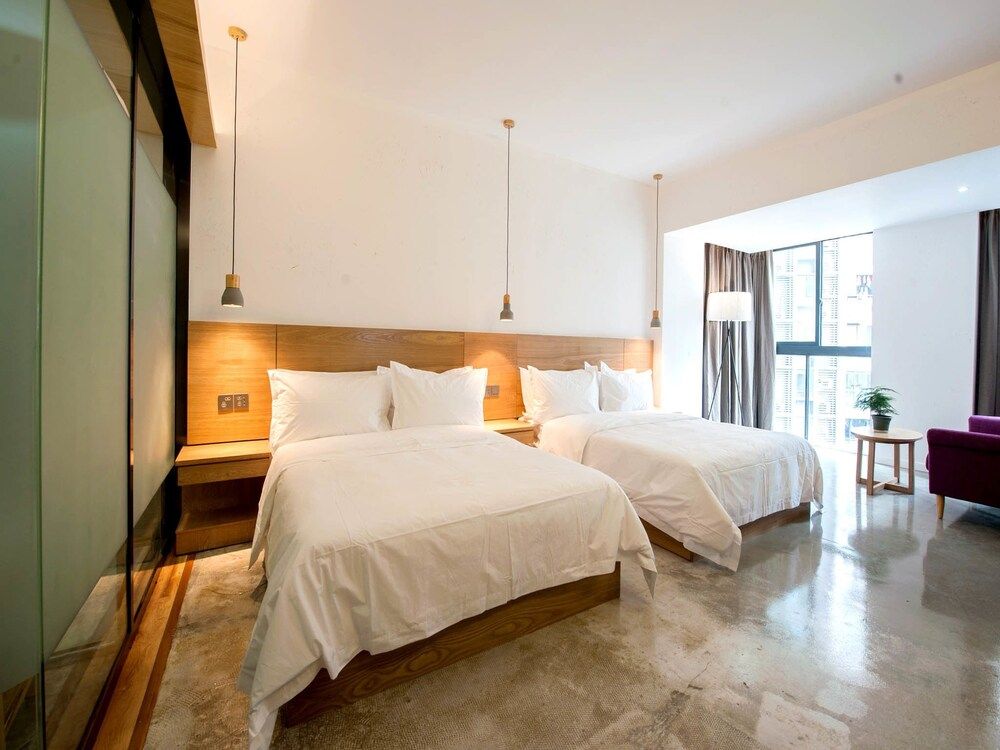 undefined River View Boutique Hotel ChongQing 3