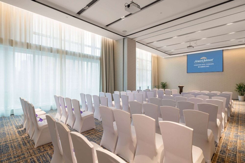 undefined Howard Johnson Wyndham Downtown Hotel Chongqing 5