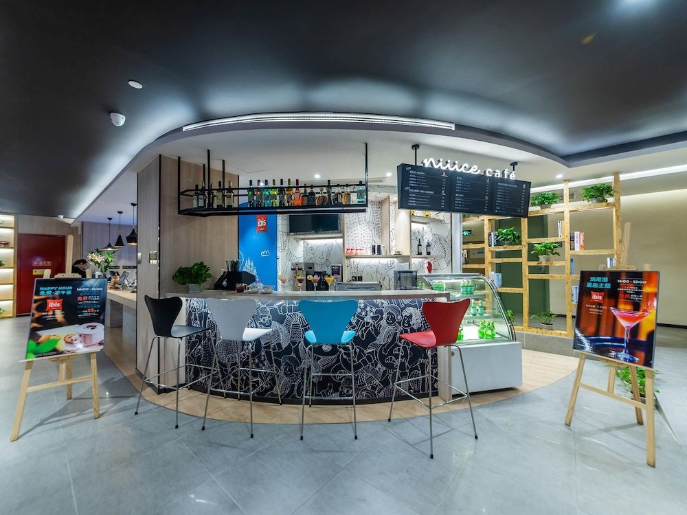 undefined Ibis Chongqing Jiefangbei Pedestrian Street Hotel 9