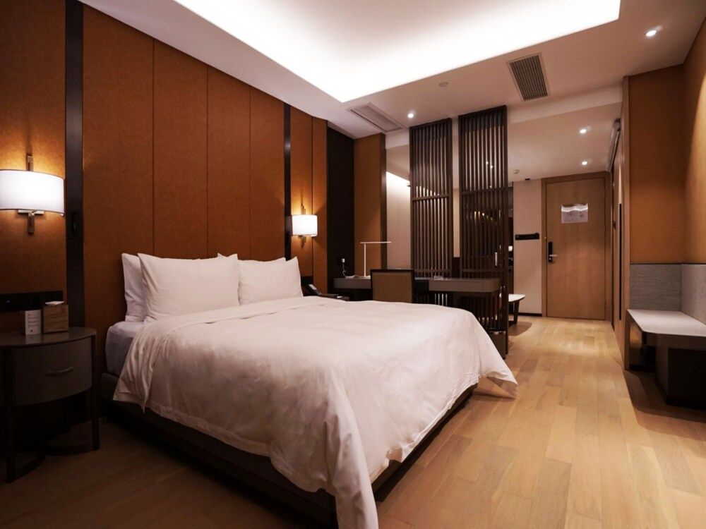 chongqing kuanrong luxry suit hotel Design Suite