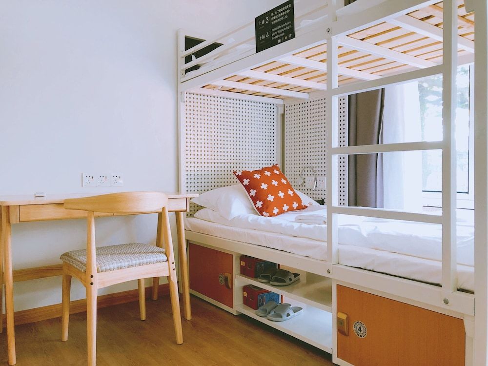 ChongQing SaharaHexi Youth Hostel 1 Bed in 4-Bed Elite Shared Dormitory ,Men Only