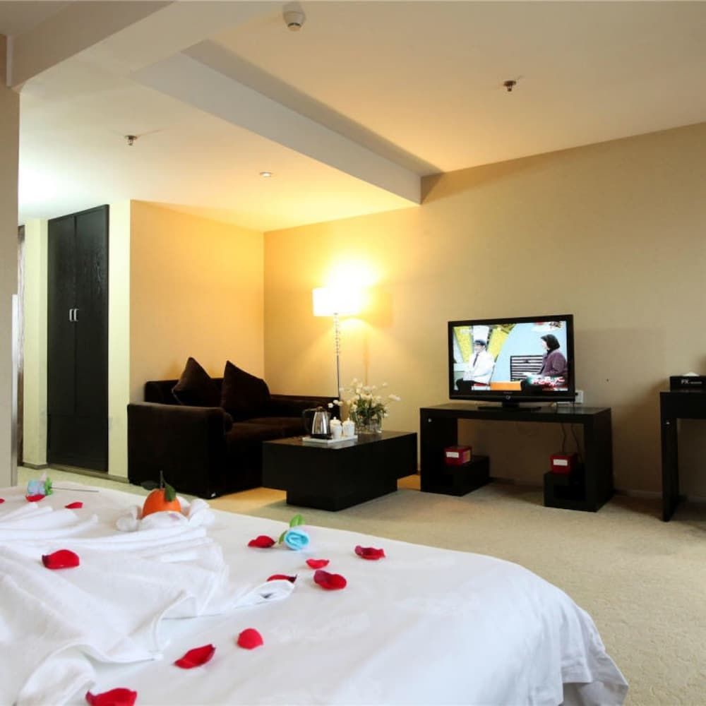 undefined Bo Lian Hui Fashion Hotel